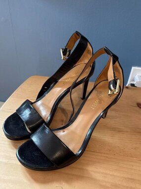 Nine West Women's Black Courts